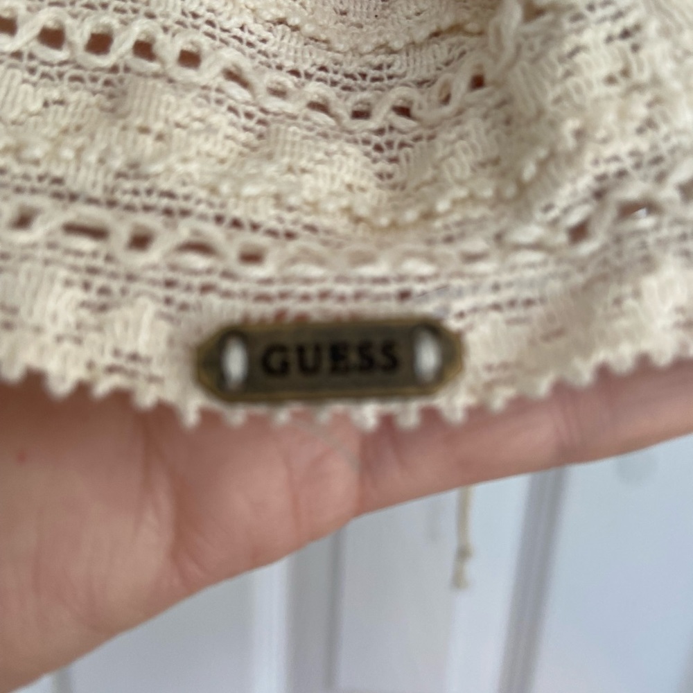 Guess Top - Picture 2 of 7